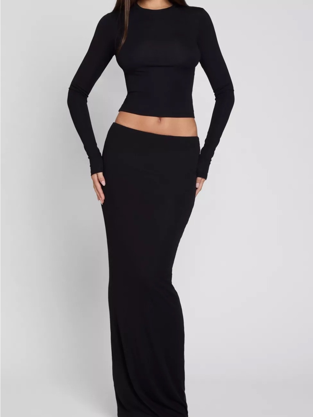 Urban Outfitters Black Maxi Skirt - Sleek Long Women's Skirt